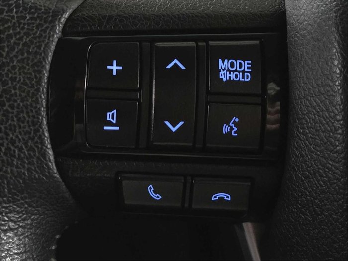 2020 Toyota Hilux SR5
