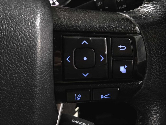 2020 Toyota Hilux SR5