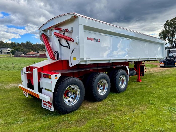 2025 FreightWest Semi