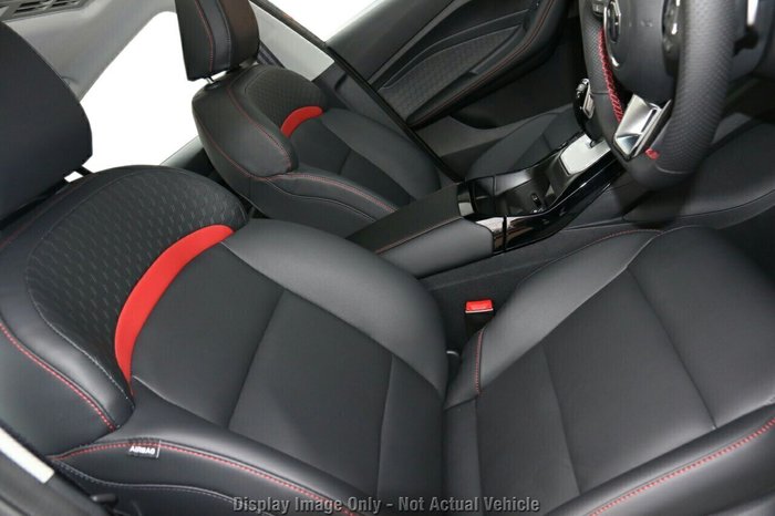 2025 MG MG5