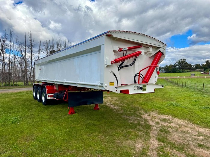2025 FreightWest Semi Next Generation Side Tipper