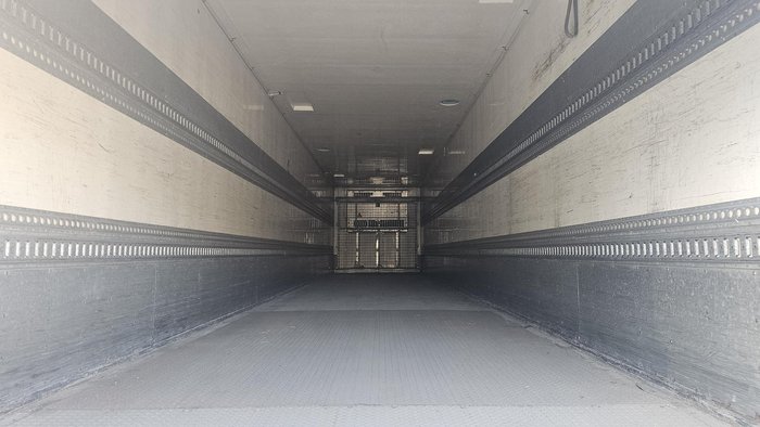2001 FTE 3A Tri Axle White
