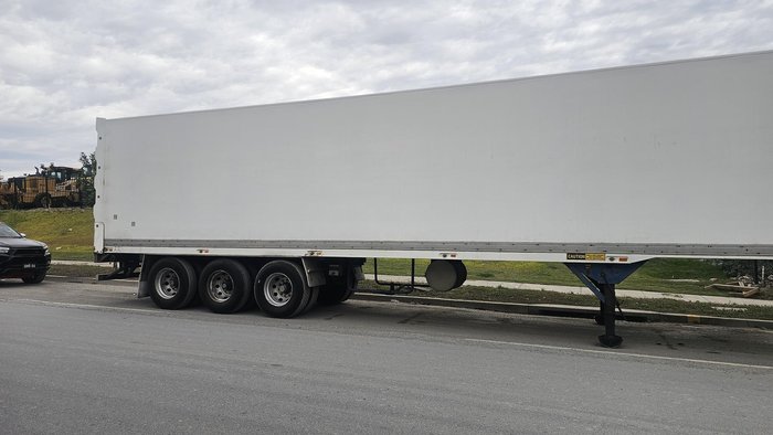2001 FTE 3A Tri Axle White