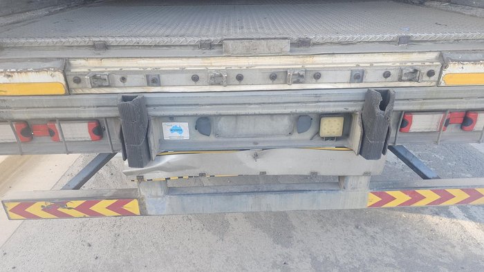 2001 FTE 3A Tri Axle White