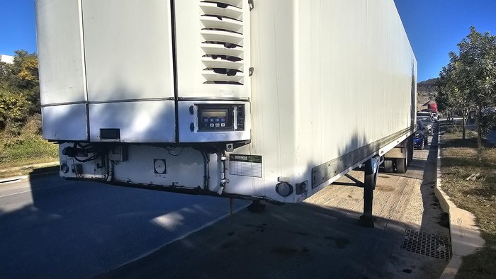 2001 FTE 3A Tri Axle White