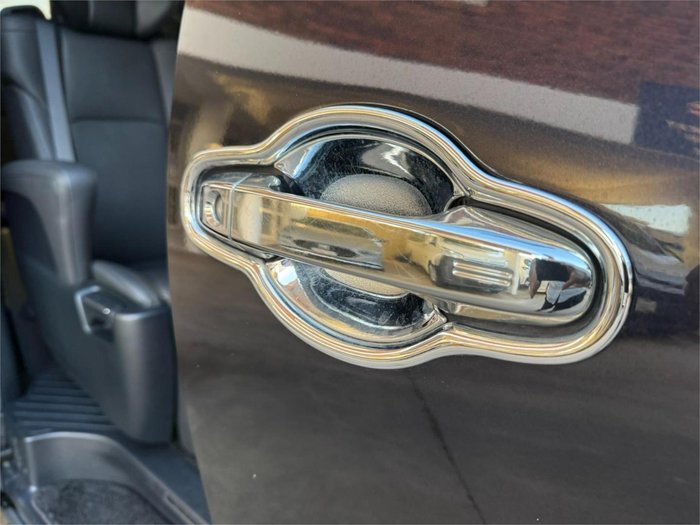 2020 Toyota Alphard SR C Package