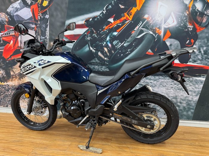 2025 Kawasaki VERSYS-X 300 BLUE