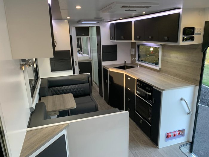 2024 Essential Caravans Ranger V7-7 21.8