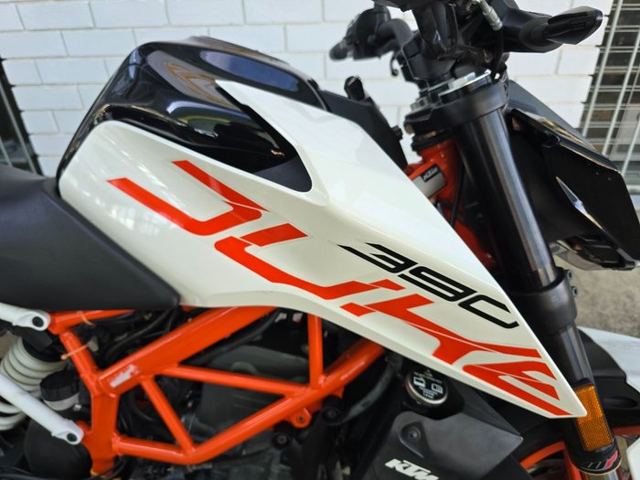 2017 Ktm 390 DUKE White