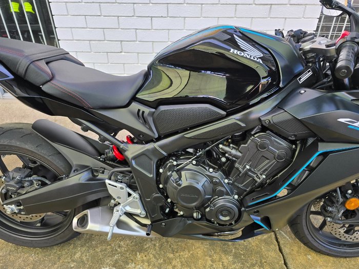 2023 HONDA CBR650R Black