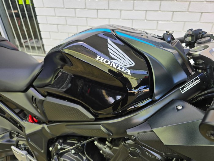 2023 HONDA CBR650R Black