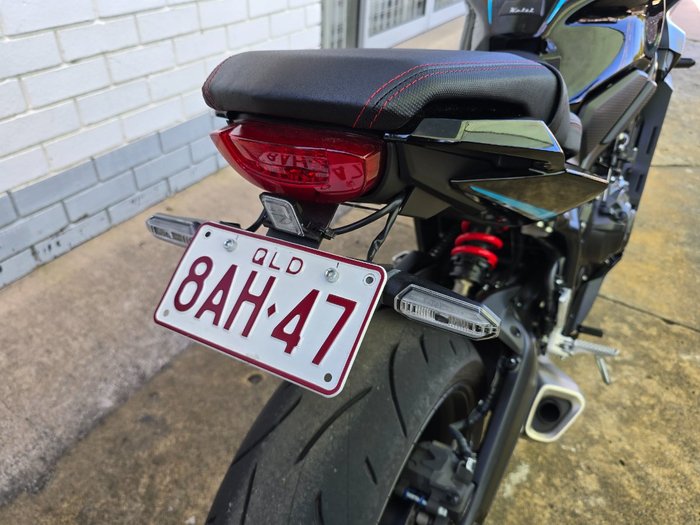 2023 HONDA CBR650R Black