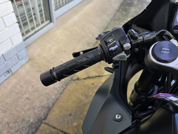 2023 HONDA CBR650R Black