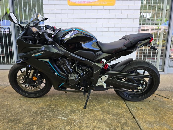 2023 HONDA CBR650R Black