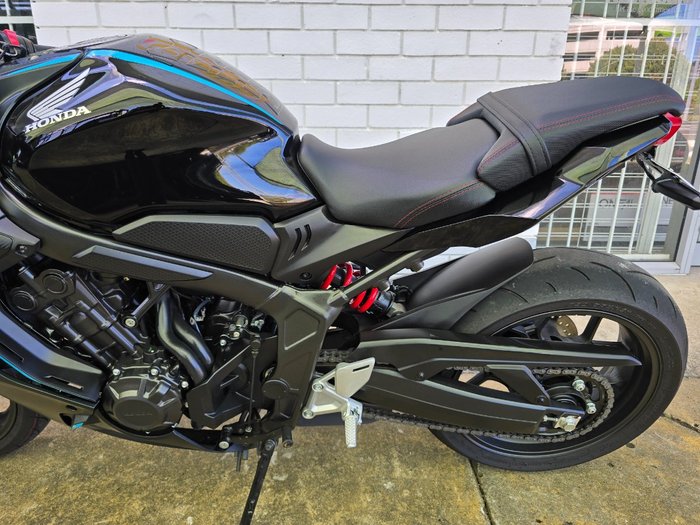 2023 HONDA CBR650R Black