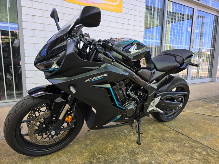 2023 HONDA CBR650R Black