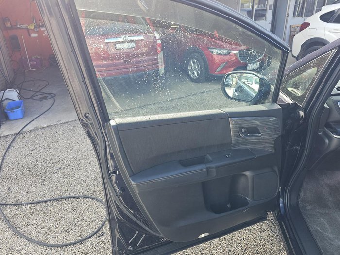 2017 Honda Odyssey Hybrid Absolute RC4 Blue