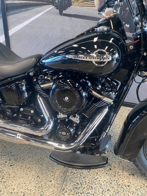 2019 Harley-davidson FLHCS HERITAGE CLC S (114) TT BLACK