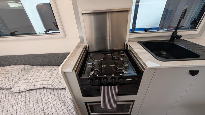 2025 Traveller 15' Destination Cruise Save $6,299 Was $62,990