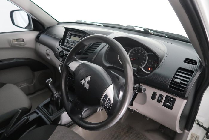 2013 Mitsubishi Triton GLX MN MY13 4x2 White