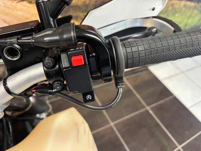 2021 Suzuki DR650SE BLACK