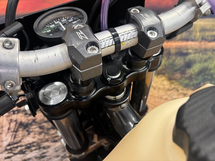 2021 Suzuki DR650SE BLACK