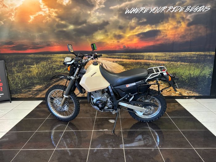 2021 Suzuki DR650SE BLACK