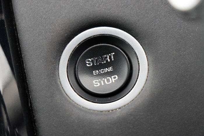 2017 Land Rover Discovery TD4 SE