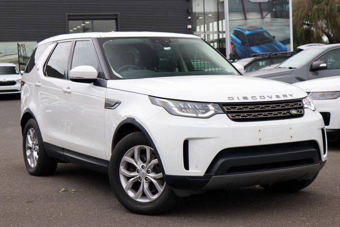 2017 Land Rover Discovery TD4 SE