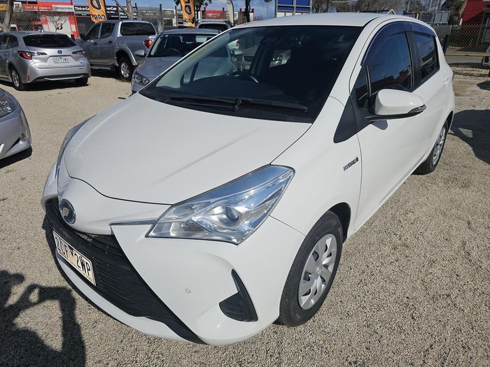 2019 Toyota Vitz Hybrid F NHP130 White