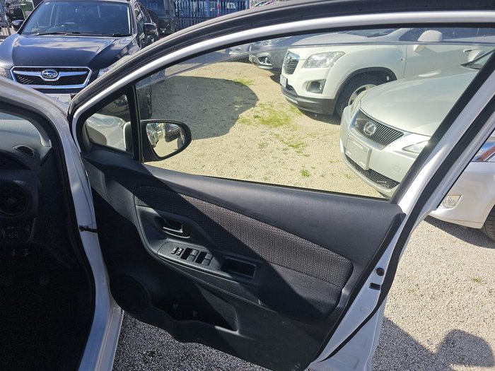 2019 Toyota Vitz Hybrid F NHP130 White