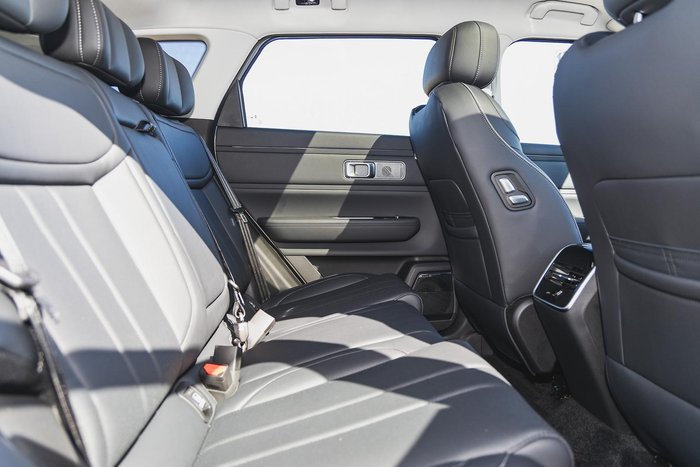 2025 Jaecoo J7 SHS Summit