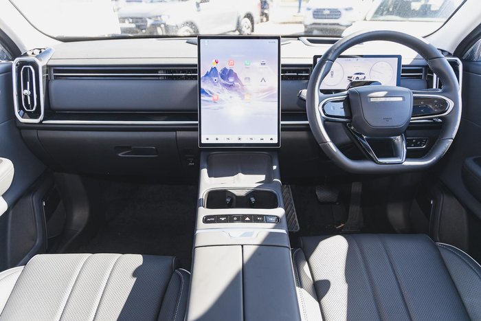 2025 Jaecoo J7 SHS Summit