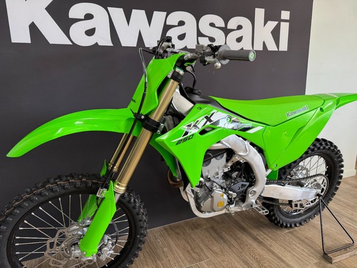 2025 Kawasaki KX250 GREEN