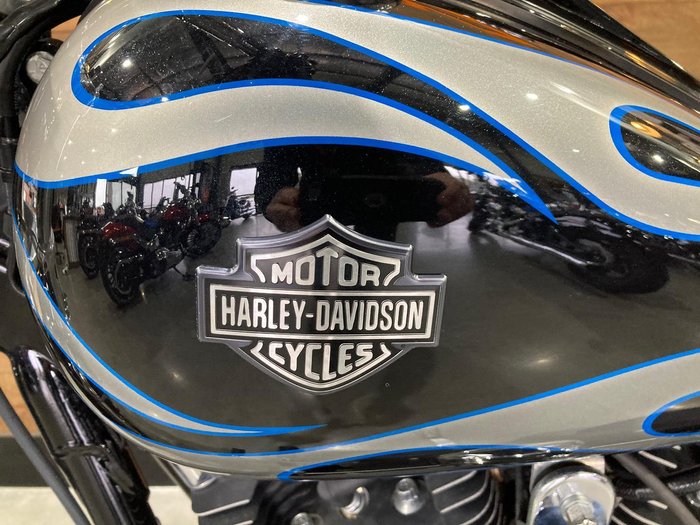 2012 Harley-Davidson Dyna Wide Glide 1690 (FXDWG) Dyna Blue