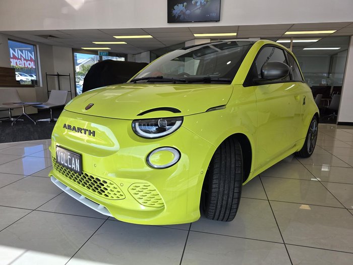 2023 Abarth 500e Scorpionissima MY23 Acid Green