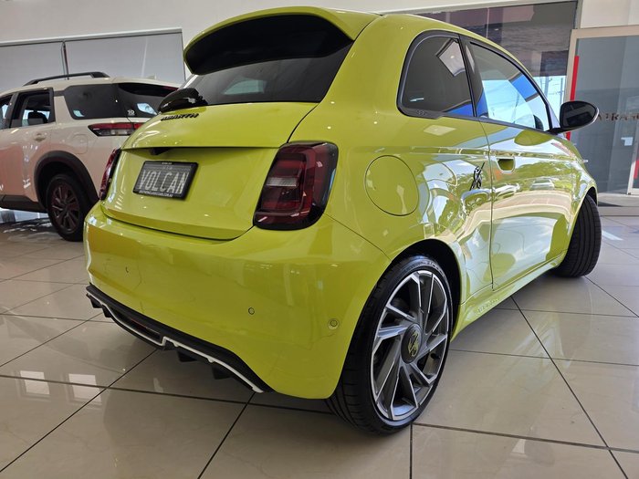2023 Abarth 500e Scorpionissima MY23 Acid Green