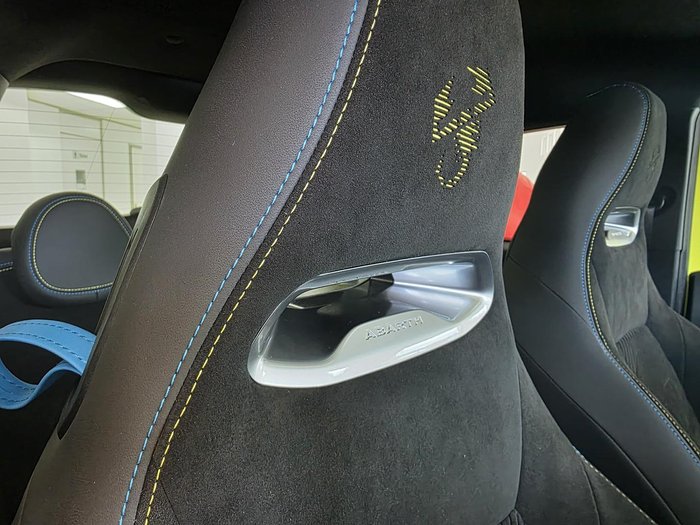 2023 Abarth 500e Scorpionissima MY23 Acid Green