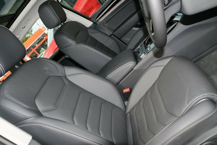 2025 Volkswagen Touareg 170TDI