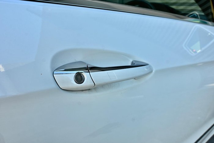 2014 Mercedes-Benz E-Class E250 C207 Diamond White BRIGHT
