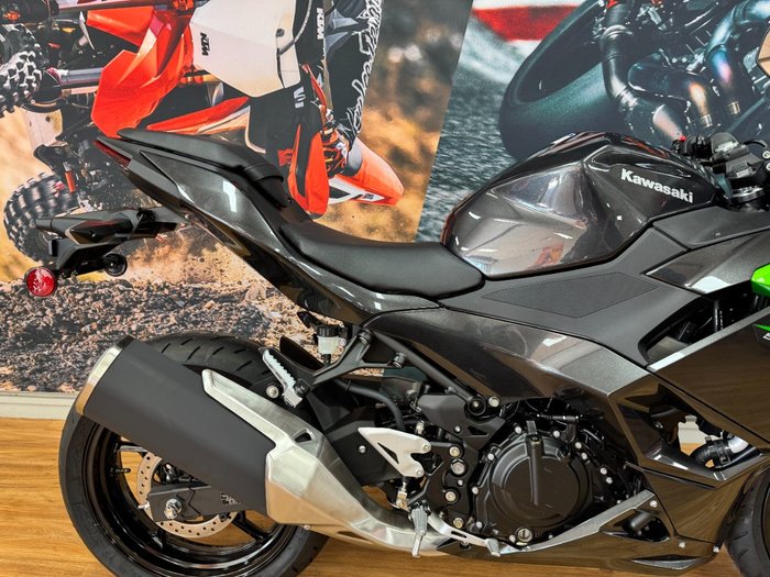 2025 Kawasaki NINJA 500 GREY