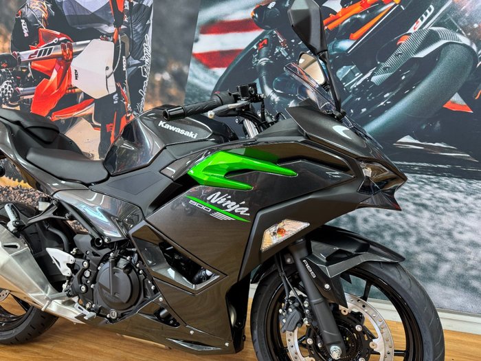2025 Kawasaki NINJA 500 GREY