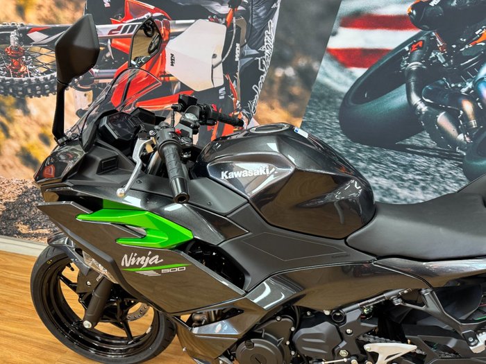 2025 Kawasaki NINJA 500 GREY
