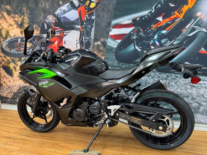 2025 Kawasaki NINJA 500 GREY