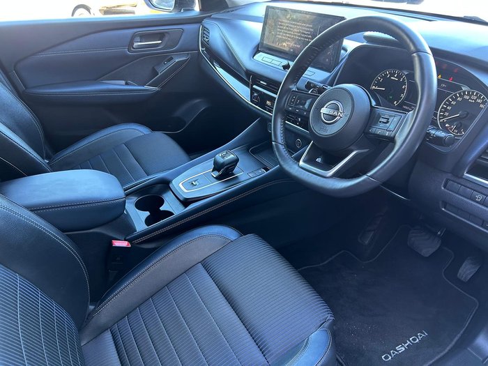 2023 Nissan QASHQAI ST-L J12 MY23 Ivory Pearl with Pearl Black Roof