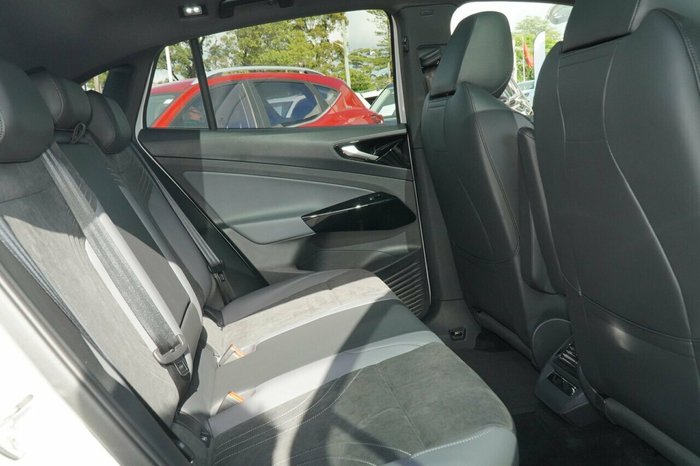 2025 Volkswagen ID.5 Pro