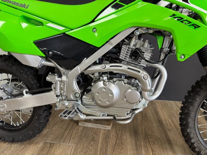 2025 Kawasaki KLX140R GREEN