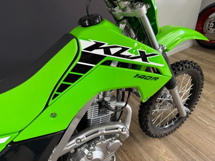 2025 Kawasaki KLX140R GREEN