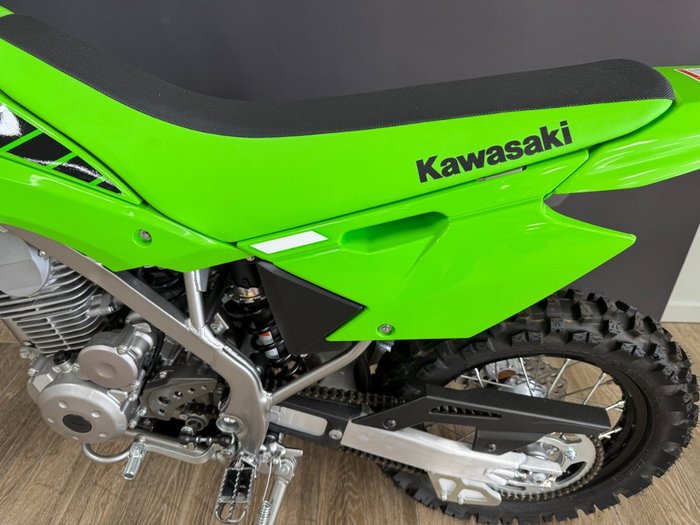 2025 Kawasaki KLX140R GREEN