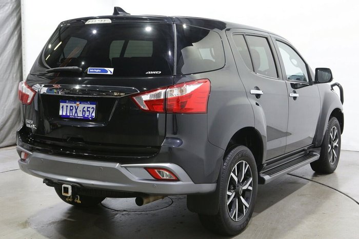 2021 Isuzu MU-X LS-U